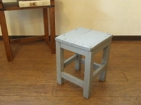 http://jikoh.torebo-kichijoji.jp/image/stool-thumbnail4.jpg